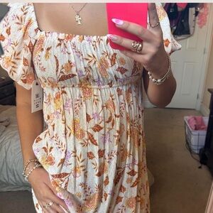 NWOT Billabong cream floral mini dress